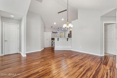 4362 Edgewater Crossing Dr unit 21-4, Jacksonville, FL 32257 - photo 7