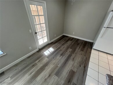 5576 W Rochelle Ave unit 26D, Las Vegas, NV 89103 - photo 4