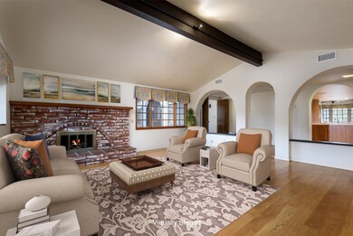 Living room digitally staged
