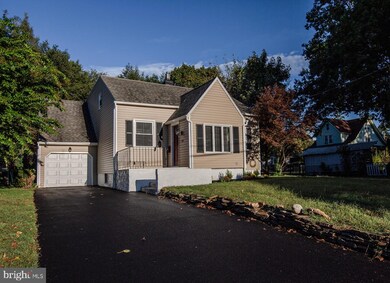 209 W Wayne Terrace, Collingswood, NJ 08108 - photo 2