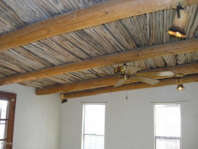MLS DEN CEILING