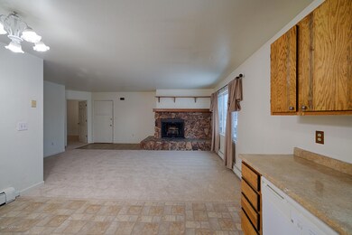 Apt 4. Living Room
