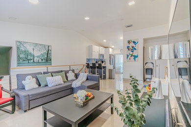 7690 W 29th Way unit 202, Hialeah, FL 33018 - photo 3