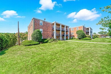 808 Willard St unit F11, Quincy, MA 02169 - photo 2