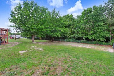 211 Devonshire Dr-6