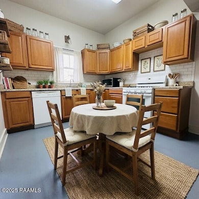 102 N Cunningham St, Rayne, LA 70578 - photo 5