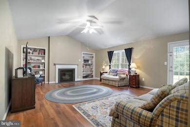 405 Harrison Cir, Locust Grove, VA 22508 - photo 7