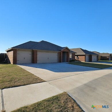 4410 Molly Dyer Dr, Killeen, TX 76549 - photo 3