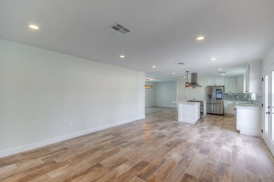 4328 N 42nd Place, Phoenix, AZ 85018 - photo 5