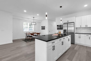 10-web-or-mls-1191-seymour-ave