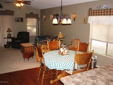 Eat-In Dining Area