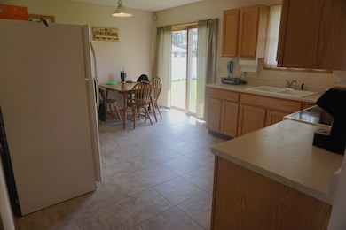 2354 Aspen St, Janesville, WI 53546 - photo 6