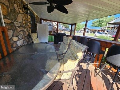 Block 20 Lot 16 Old Faceful St, Falling Waters, WV 25419 - photo 4