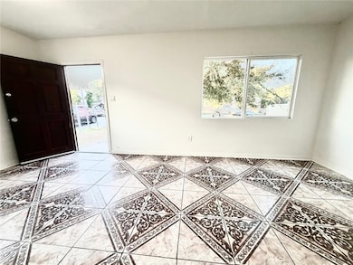 890 E 4th St, Pomona, CA 91766 - photo 3