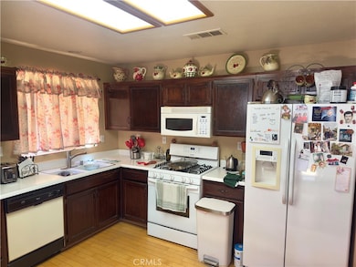 1204 Lilac Ridge Dr, Perris, CA 92571 - photo 6