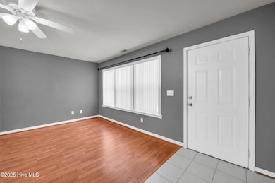 5610carolinabeachrd13_00005