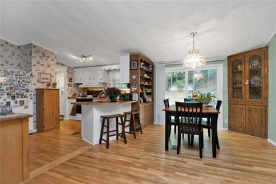 6 Tulip Ave, Freeport, ME 04032 - photo 2