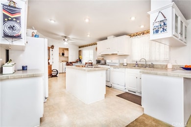 3050 W Ball Rd unit 88, Anaheim, CA 92804 - photo 4