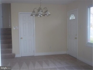 228 University Ave, Pemberton, NJ 08068 - photo 4