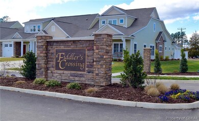 Entrance to Fiddler's Crossing