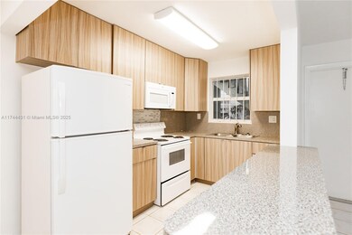1060 NE 78th St unit 5, Miami, FL 33138 - photo 4