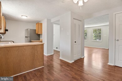 9312 Cross Timbers Ct, Laurel, MD 20723 - photo 7