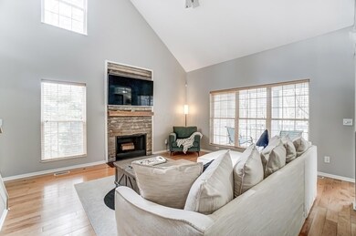 300 Sycamore Woods Ln unit 300, Columbus, OH 43230 - photo 6