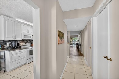 10092 Cedar Point Blvd unit 3050, Boynton Beach, FL 33437 - photo 6