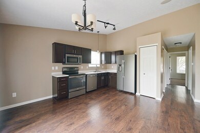 1142 Spring Meadow Ct, Franklin, IN 46131 - photo 7