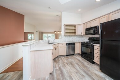 5311_Penrose_Lane_03