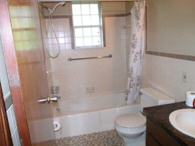 Full Bath.