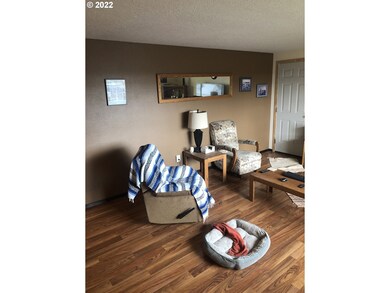 338 NW 14th St, Pendleton, OR 97801 - photo 6