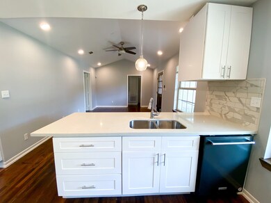 511 Gale St, Houston, TX 77009 - photo 5