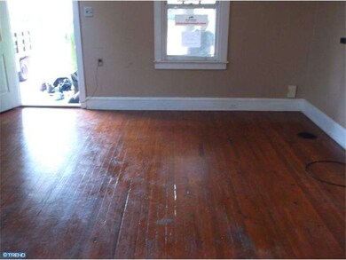 113 Sharon Ave, Darby, PA 19023 - photo 2