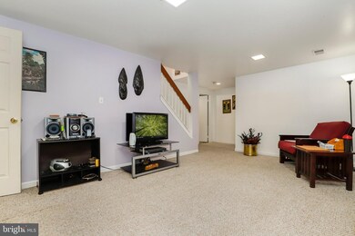 9434 Gentle Cir, Montgomery Village, MD 20886 - photo 5