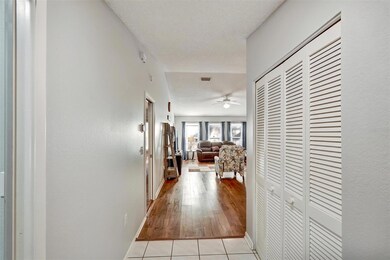4121 Vallarta Ct unit 3006, Sarasota, FL 34233 - photo 4
