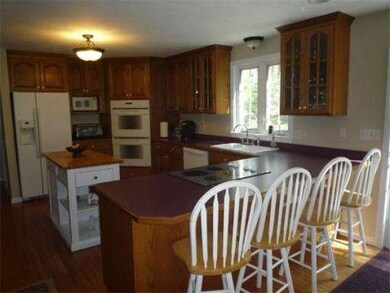 50 Howard St, Milford, MA 01757 - photo 5