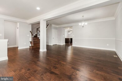 22999 Chertsey St, Ashburn, VA 20148 - photo 2