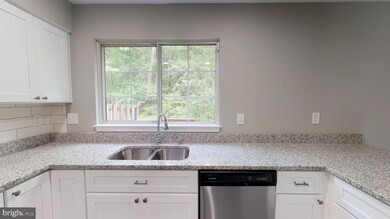 11521 Tuscany Dr, Laurel, MD 20708 - photo 4