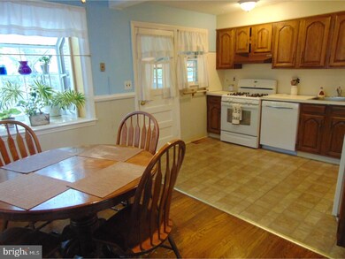 10 Yale Ave, Swarthmore, PA 19081 - photo 3