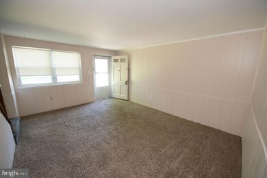 1358 Maple Ave, Elsmere, DE 19805 - photo 3