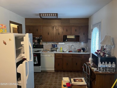 822 Wiburton Rd, Wilburton, PA 17888 - photo 5