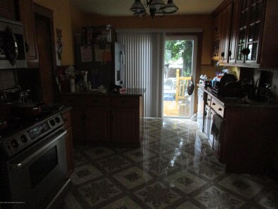 338 Cary Ave, Staten Island, NY 10310 - photo 4