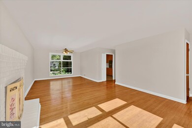 6754 Glenkirk Rd, Baltimore, MD 21239 - photo 4