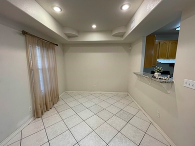 1000 Ranchway Dr unit 42, Laredo, TX 78045 - photo 4