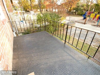 8661 Oak Rd, Parkville, MD 21234 - photo 3