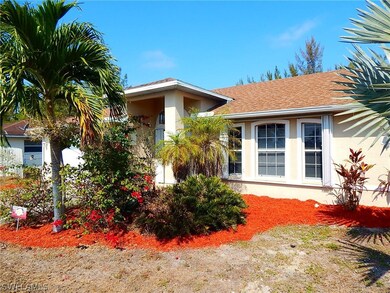 Cape Coral split floor plan.  Concrete Block const