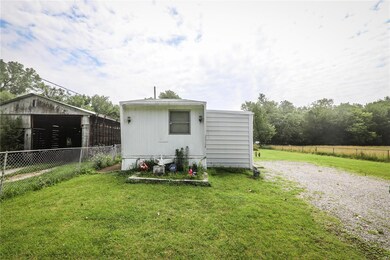 204 Joe St, Collinsville, IL 62234 - photo 2