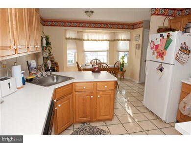 43 Cedar Ct unit 43, Royersford, PA 19468 - photo 4