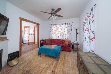 1324 W North - Living 1